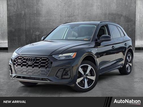 2022 Audi Q5 45 S line Premium Plus