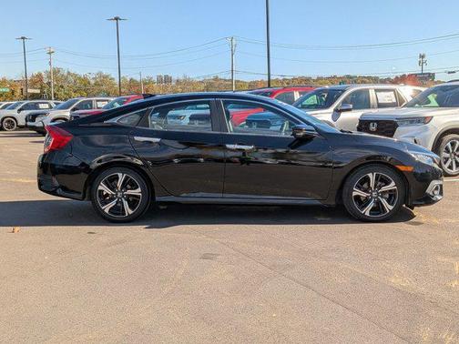 2017 Honda Civic Touring