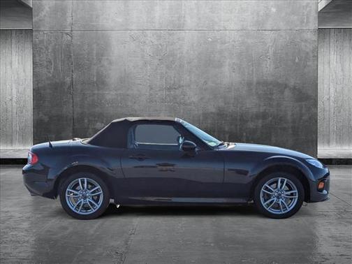 2014 Mazda MX-5 Miata Sport