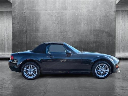 2014 Mazda MX-5 Miata Sport