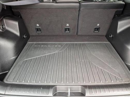 2021 Jeep Cherokee Altitude