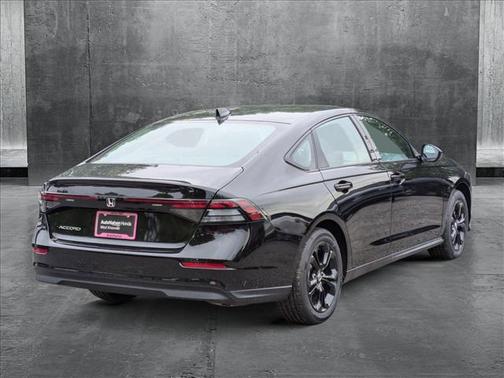 2025 Honda Accord Sport SE 1.5T