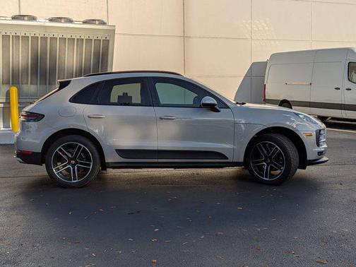 2019 Porsche Macan AWD