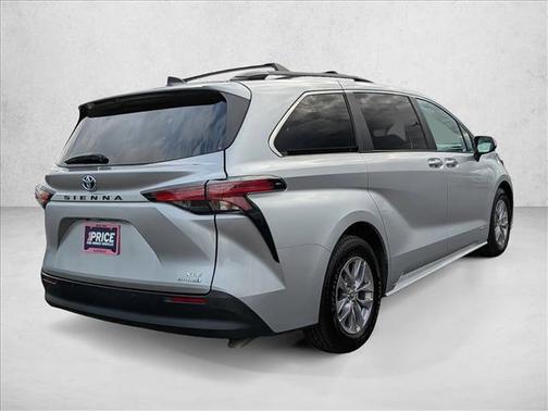 2021 Toyota Sienna XLE 7 Passenger