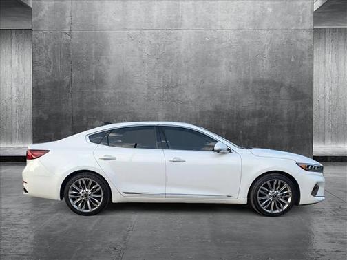 2020 Kia Cadenza Limited