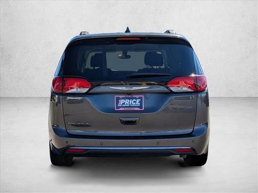 2020 Chrysler Pacifica Touring
