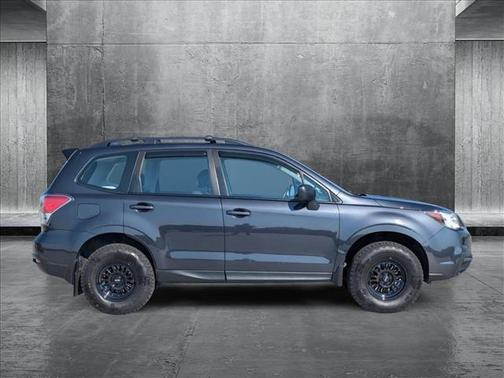 2017 Subaru Forester 2.5i