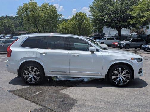 2024 Volvo XC90 B6 Ultimate Bright Theme 6-Seater