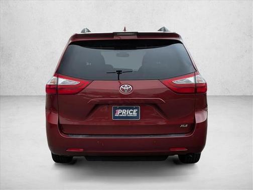 2018 Toyota Sienna XLE Premium