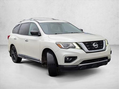 2017 Nissan Pathfinder Platinum