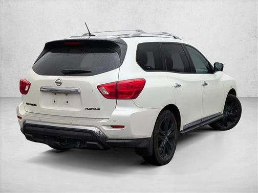 2017 Nissan Pathfinder Platinum