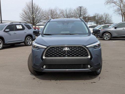 2025 Toyota Corolla Cross XLE