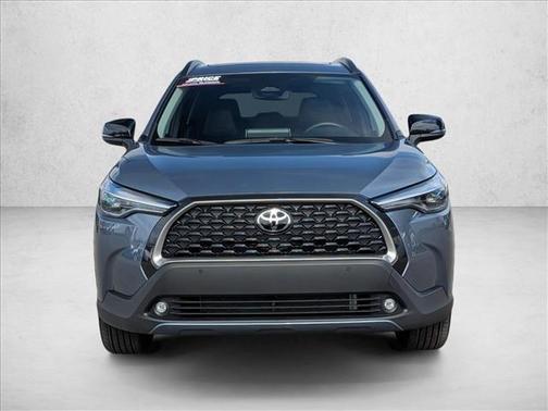 2025 Toyota Corolla Cross XLE