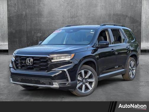 2025 Honda Pilot Touring 8-Passenger