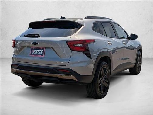 Sterling Gray Metallic 2024 Chevrolet Trax FWD ACTIV