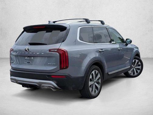 Everlasting Silver 2020 Kia Telluride EX