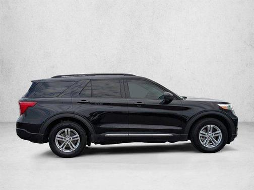 Agate Black Metallic 2024 Ford Explorer XLT