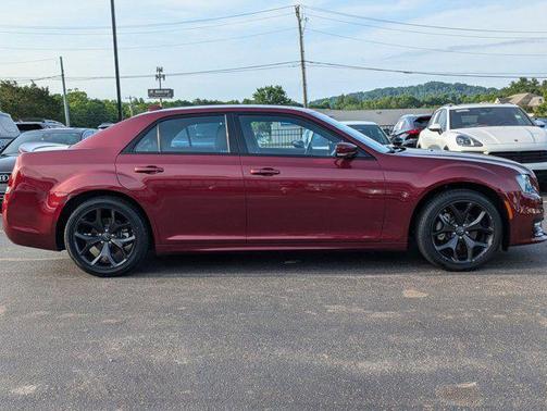 2022 Chrysler 300 S