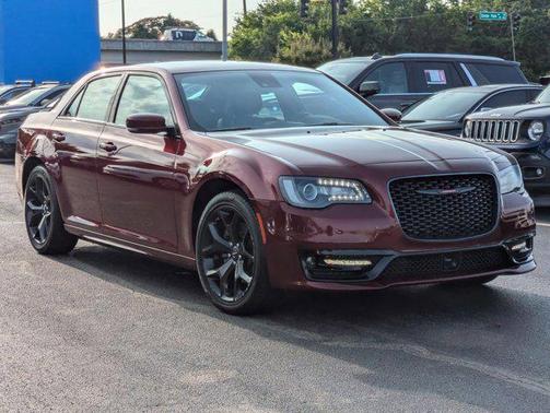 2022 Chrysler 300 S