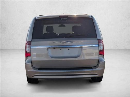 2012 Chrysler Town & Country Touring