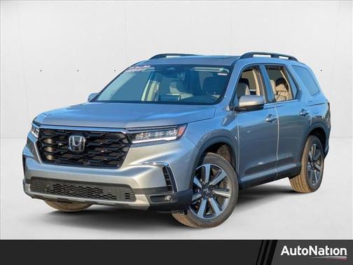 2025 Honda Pilot Touring 8-Passenger