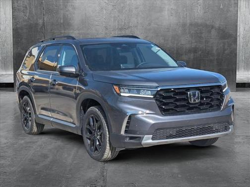 2025 Honda Pilot Touring 8-Passenger