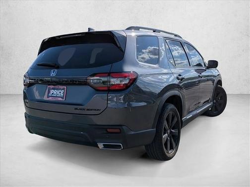 Modern Steel Metallic 2025 Honda Pilot Black Edition