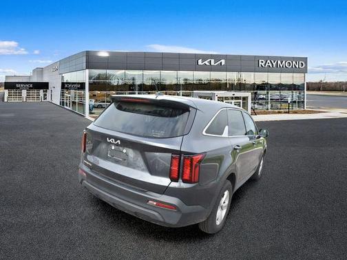 Gravity Grey 2023 Kia Sorento LX