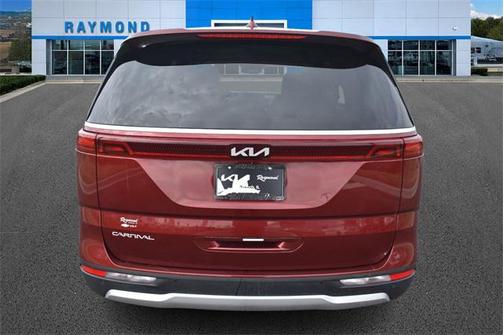 2024 Kia Carnival LX