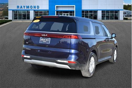 2023 Kia Carnival LX