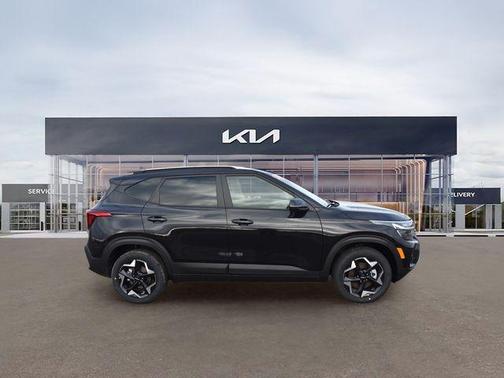 Fusion Black 2026 Kia Seltos S