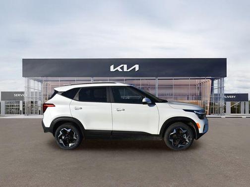 Snow White Pearl 2026 Kia Seltos S