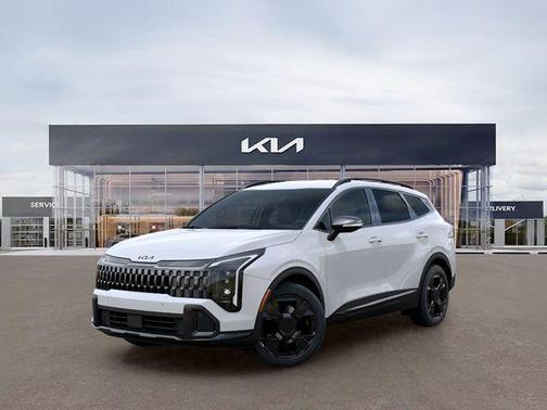 Snow White Pearl 2026 Kia Sportage X-Line