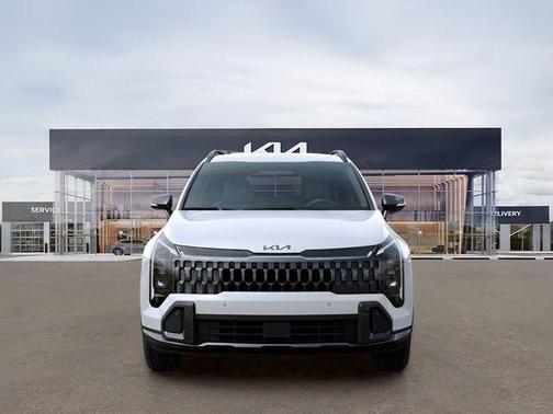 Snow White Pearl 2026 Kia Sportage X-Line