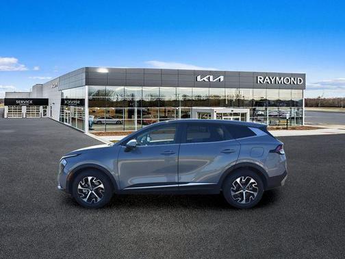 Everlasting Silver 2023 Kia Sportage EX