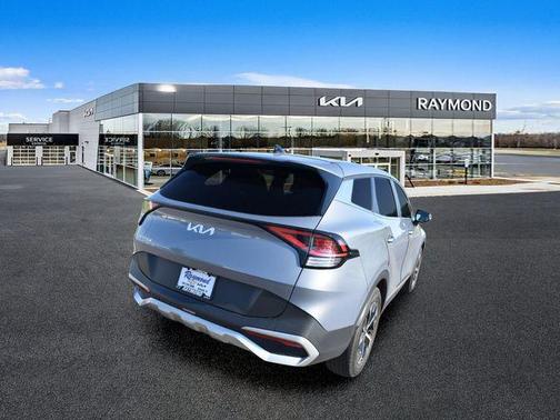Everlasting Silver 2023 Kia Sportage EX