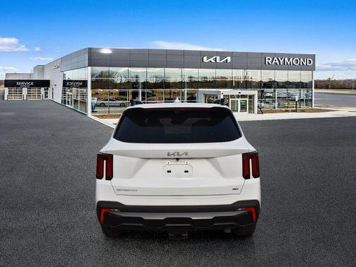 Glacial White Pearl 2024 Kia Sorento SX
