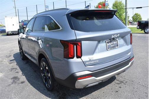 2025 Kia Sorento SX