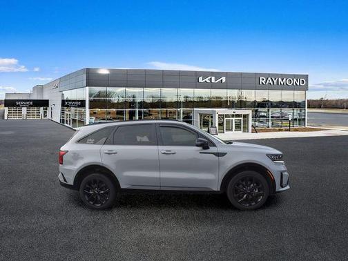 Wolf Gray 2023 Kia Sorento SX
