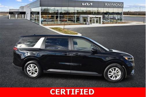 2023 Kia Carnival LX