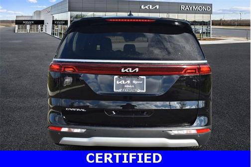 2023 Kia Carnival LX