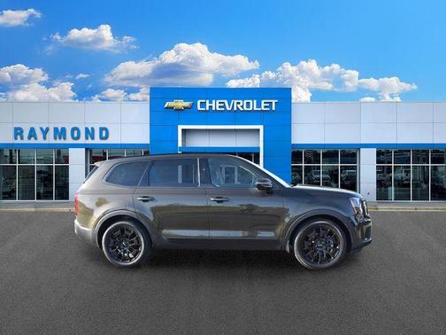 Dark Moss 2022 Kia Telluride SX