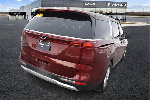 2024 Kia Carnival LX