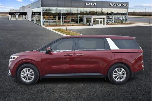 2024 Kia Carnival LX