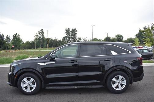 2025 Kia Sorento LX