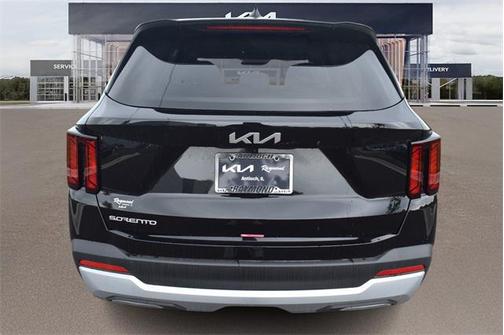 2025 Kia Sorento LX