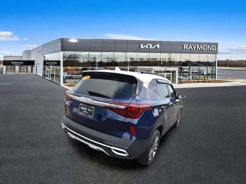 Dark Ocean Blue/White Roof 2023 Kia Seltos S