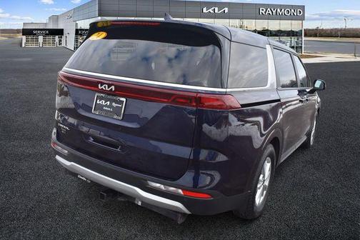 2024 Kia Carnival LX