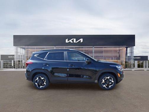 Fusion Black 2026 Kia Seltos S