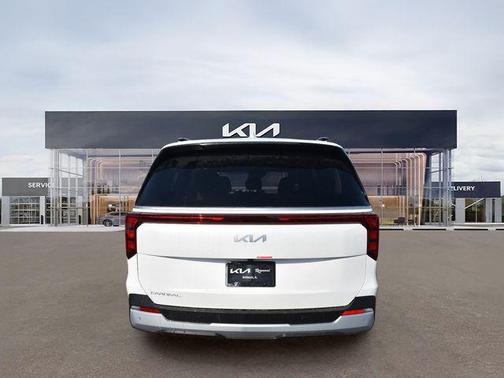 Snow White Pearl 2026 Kia Carnival EX